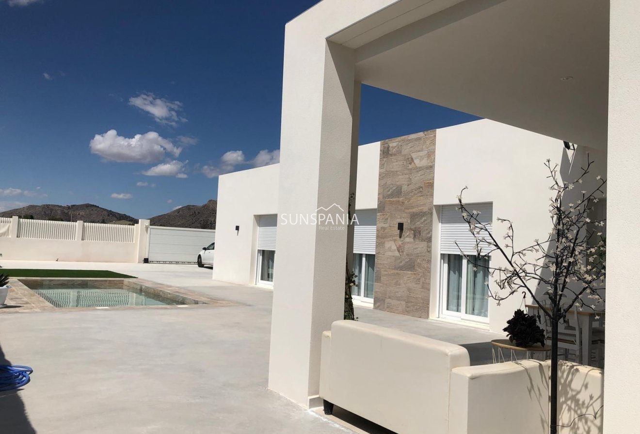 Obra nueva - Chalet -
Aspe - urbanizaciones