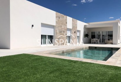 Obra nueva - Chalet -
Aspe - urbanizaciones