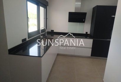 Obra nueva - Chalet -
Pinoso - Casas Pastor