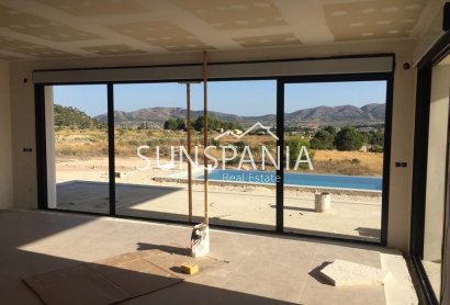 Obra nueva - Chalet -
Pinoso - Casas Pastor