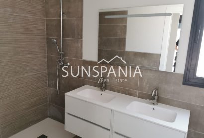 Obra nueva - Chalet -
Pinoso - Casas Pastor