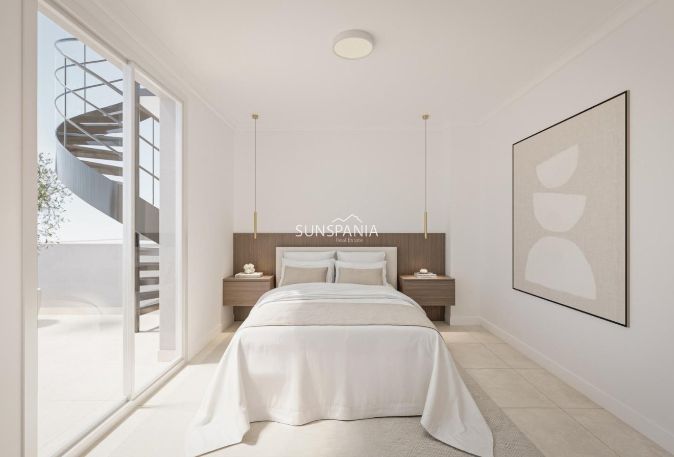 Obra nueva - Ático -
Torrevieja - Centro