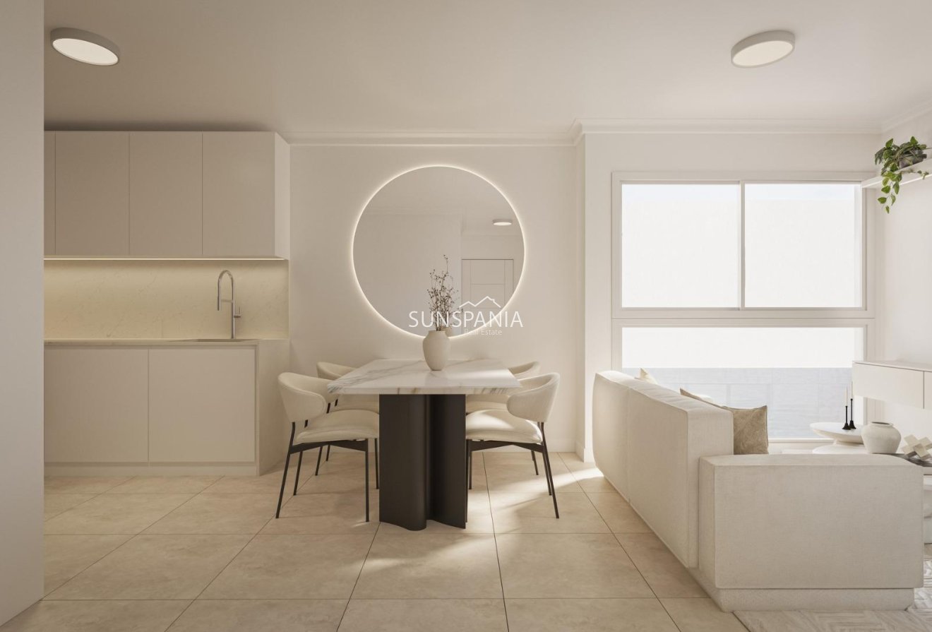 Obra nueva - Piso -
Torrevieja - Centro