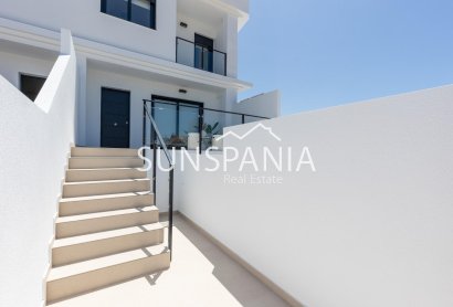 Obra nueva - Chalet -
Rafal - pueblo