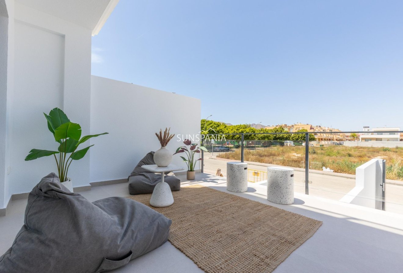 Obra nueva - Chalet -
Rafal - pueblo