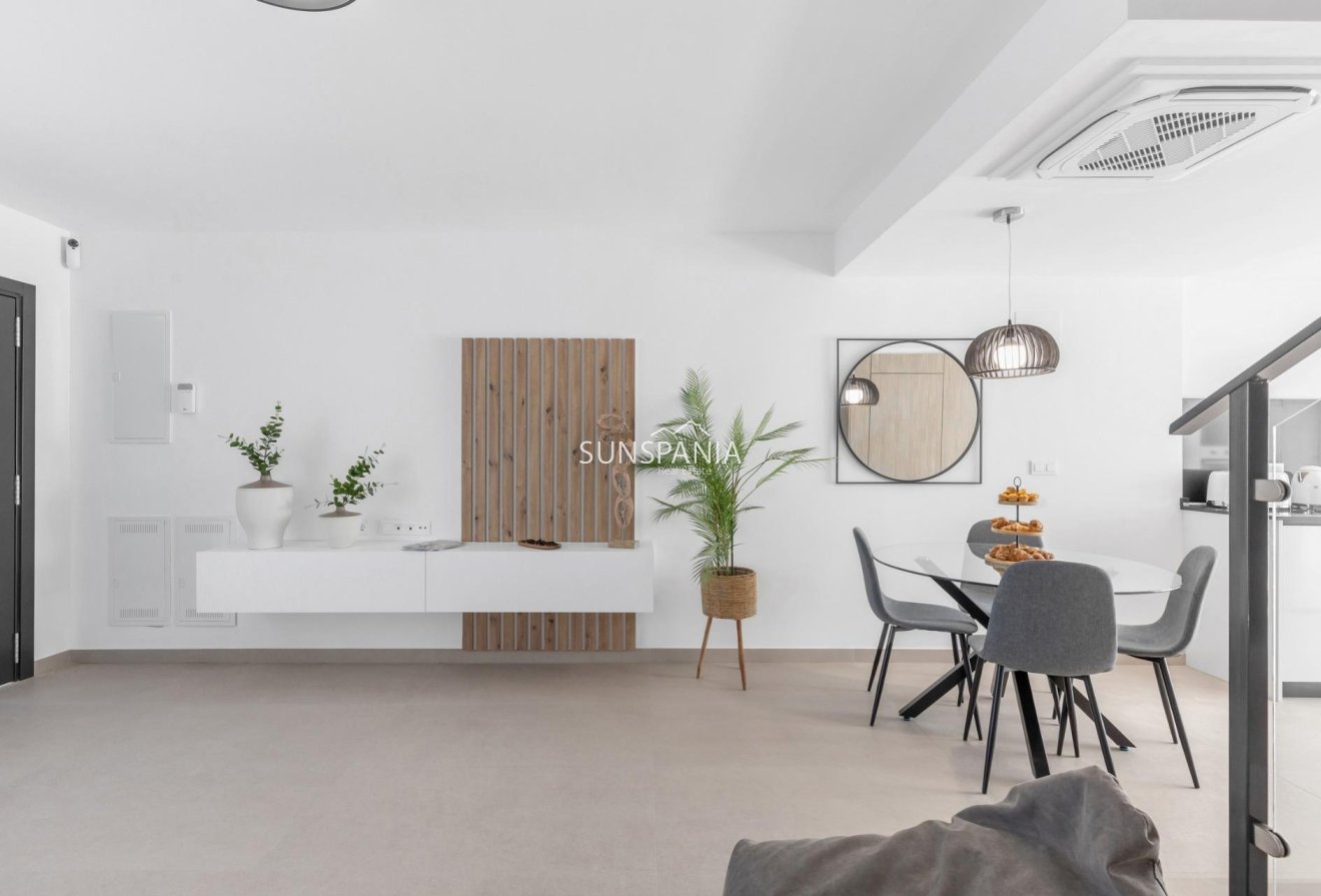 Obra nueva - Chalet -
Rafal - pueblo