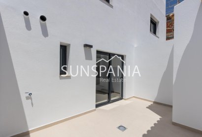 Obra nueva - Chalet -
Rafal - pueblo