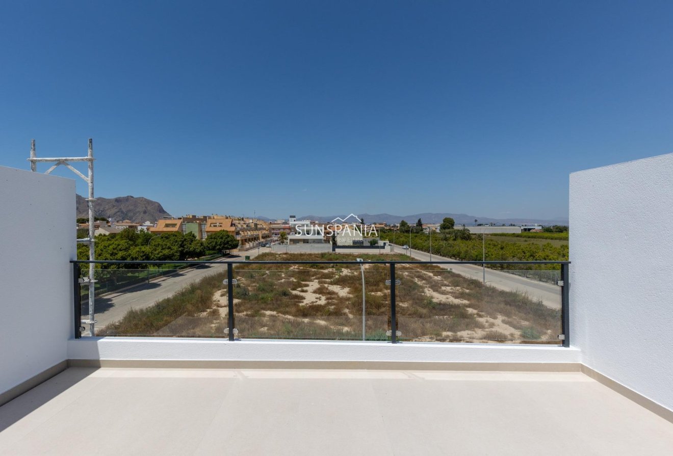 Obra nueva - Chalet -
Rafal - pueblo