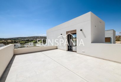 Obra nueva - Chalet -
Algorfa - La Finca Golf