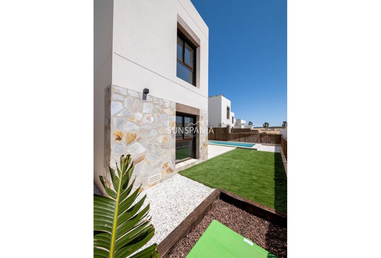 Obra nueva - Chalet -
Algorfa - La Finca Golf