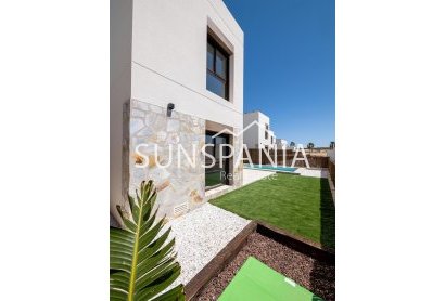 Obra nueva - Chalet -
Algorfa - La Finca Golf
