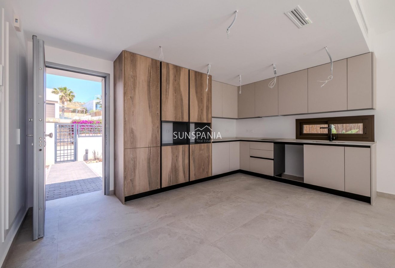 Obra nueva - Chalet -
Algorfa - La Finca Golf