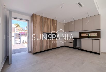 Obra nueva - Chalet -
Algorfa - La Finca Golf