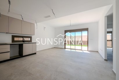 Obra nueva - Chalet -
Algorfa - La Finca Golf