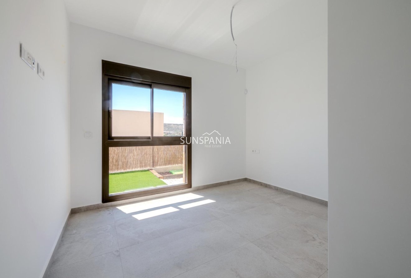 Obra nueva - Chalet -
Algorfa - La Finca Golf