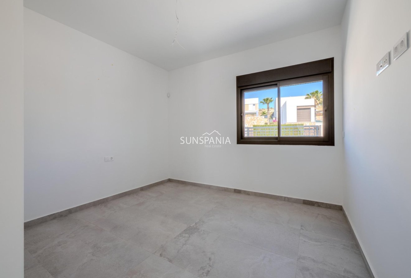 Obra nueva - Chalet -
Algorfa - La Finca Golf