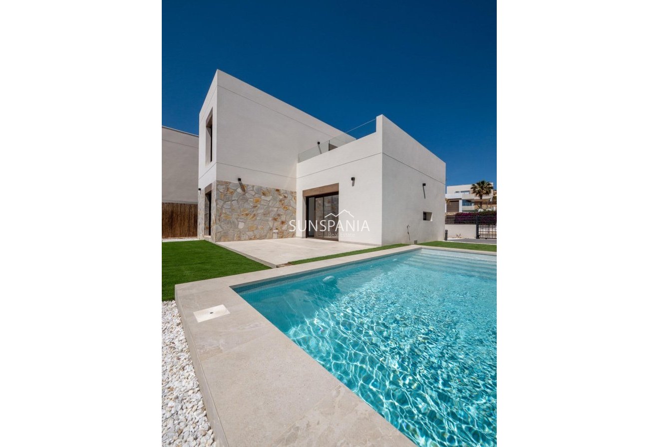 Obra nueva - Chalet -
Algorfa - La Finca Golf