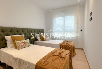 Obra nueva - Piso -
Algorfa - La Finca Golf