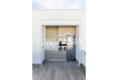 Obra nueva - Chalet -
Los Montesinos - La Herrada