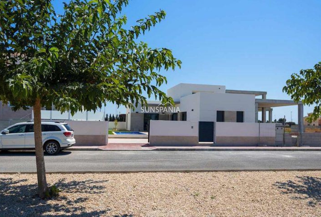Obra nueva - Quad House -
Daya Nueva - Centro