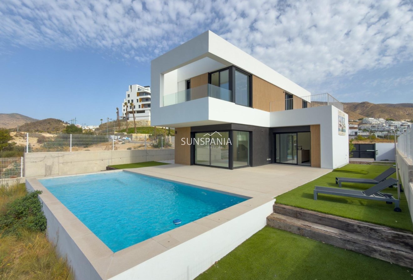 Obra nueva - Chalet -
Finestrat - Campana Garden