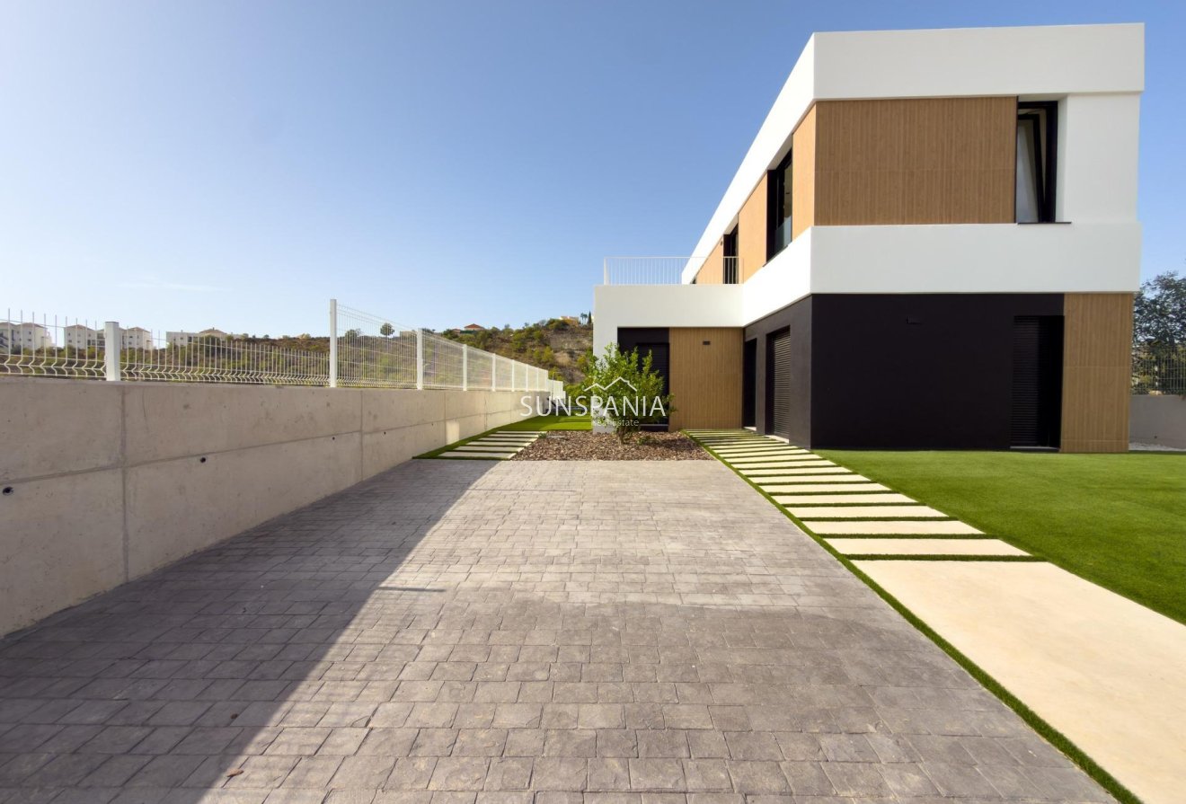 Obra nueva - Chalet -
Finestrat - Campana Garden