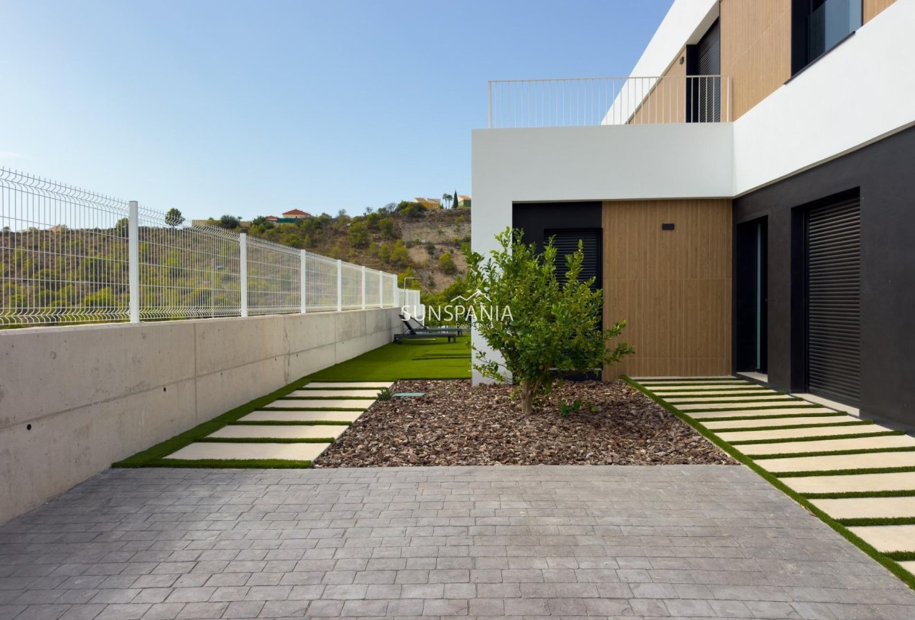 Obra nueva - Chalet -
Finestrat - Campana Garden