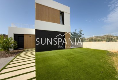 Obra nueva - Chalet -
Finestrat - Campana Garden