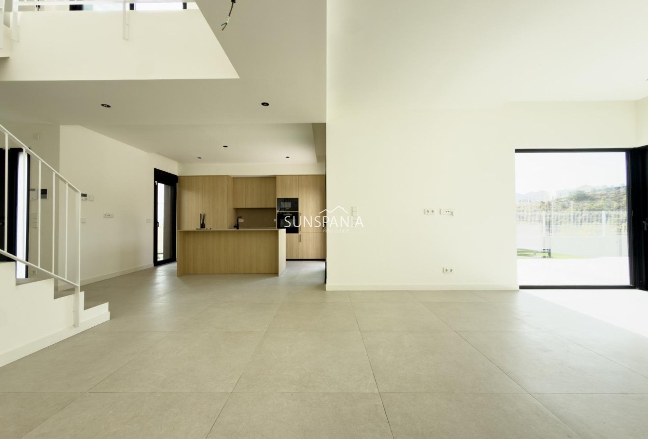 Obra nueva - Chalet -
Finestrat - Campana Garden
