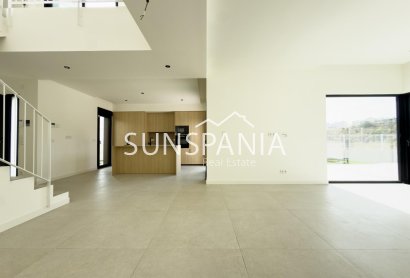 Obra nueva - Chalet -
Finestrat - Campana Garden