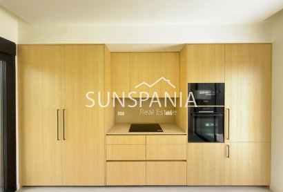 Obra nueva - Chalet -
Finestrat - Campana Garden