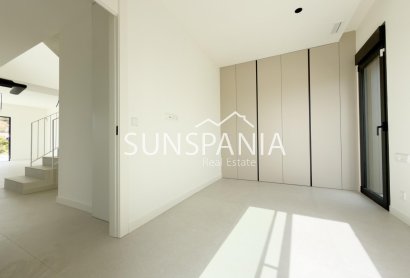 Obra nueva - Chalet -
Finestrat - Campana Garden
