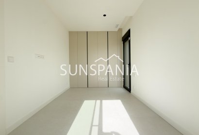 Obra nueva - Chalet -
Finestrat - Campana Garden