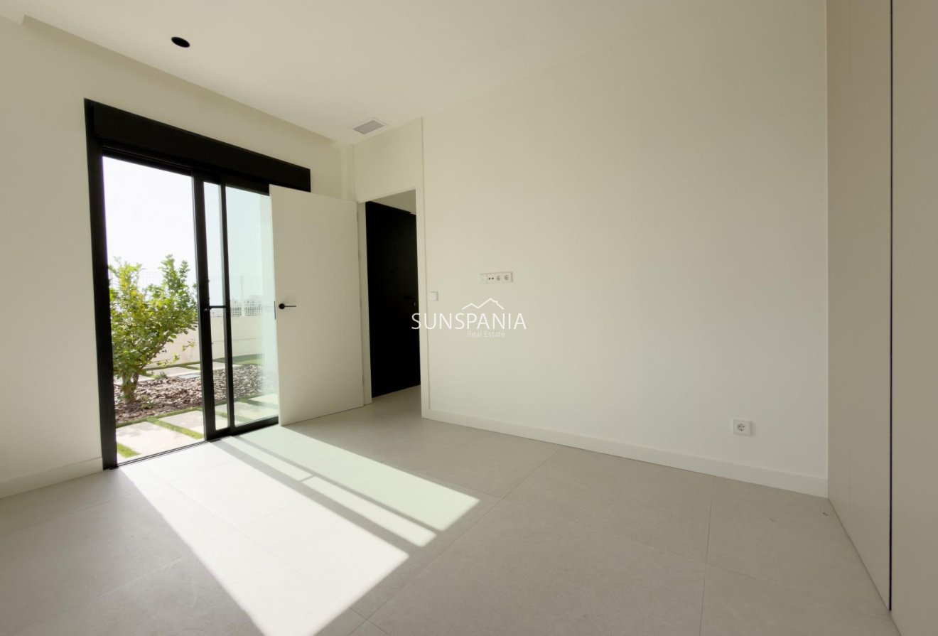 Obra nueva - Chalet -
Finestrat - Campana Garden