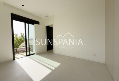 Obra nueva - Chalet -
Finestrat - Campana Garden