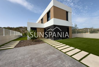 Obra nueva - Chalet -
Finestrat - Campana Garden