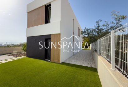 Obra nueva - Chalet -
Finestrat - Campana Garden