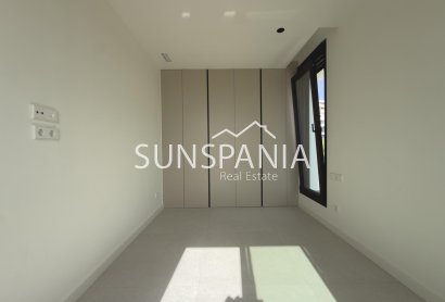 Obra nueva - Chalet -
Finestrat - Campana Garden
