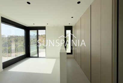 Obra nueva - Chalet -
Finestrat - Campana Garden