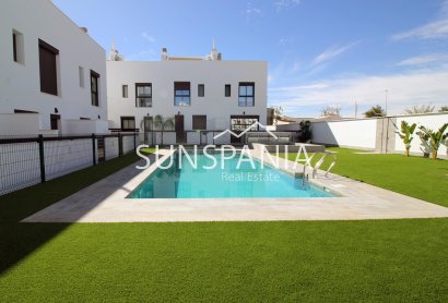 Obra nueva - Chalet -
Pilar de la Horadada - El Pilar de la Horadada