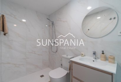 Obra nueva - Piso -
Orihuela Costa - Playa Flamenca