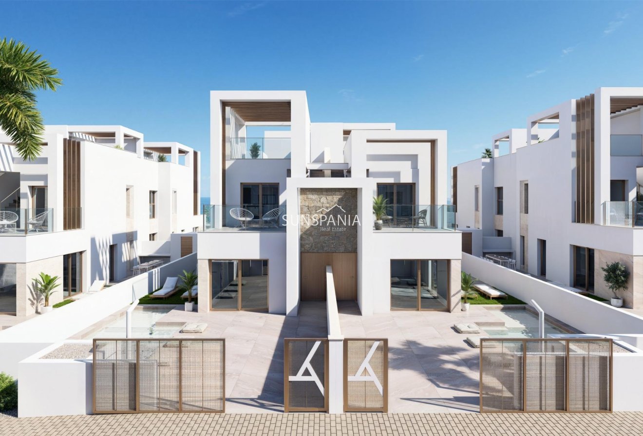 Obra nueva - Quad House -
Los Alcazares - Serena Golf