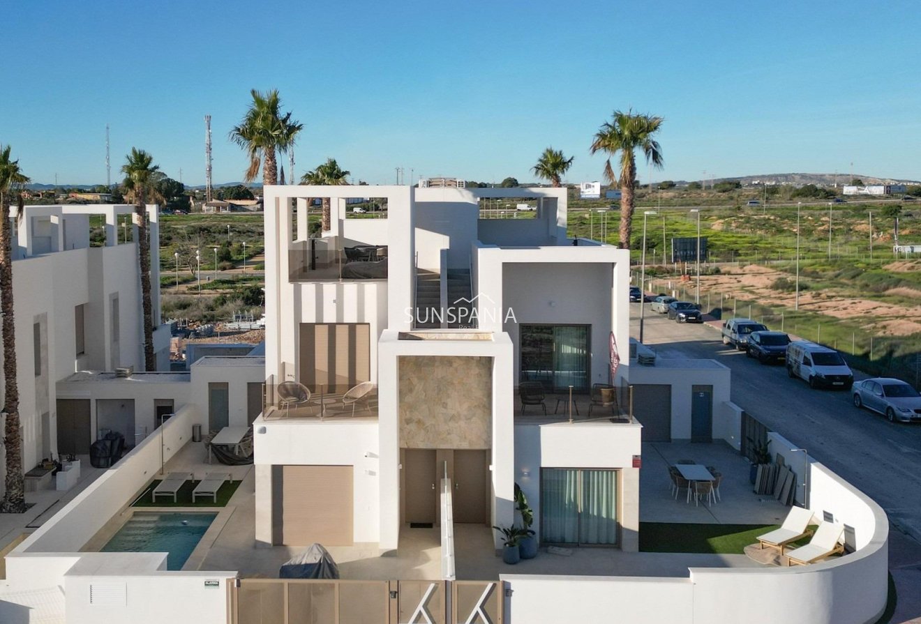 Obra nueva - Chalet -
Los Alcazares - Serena Golf