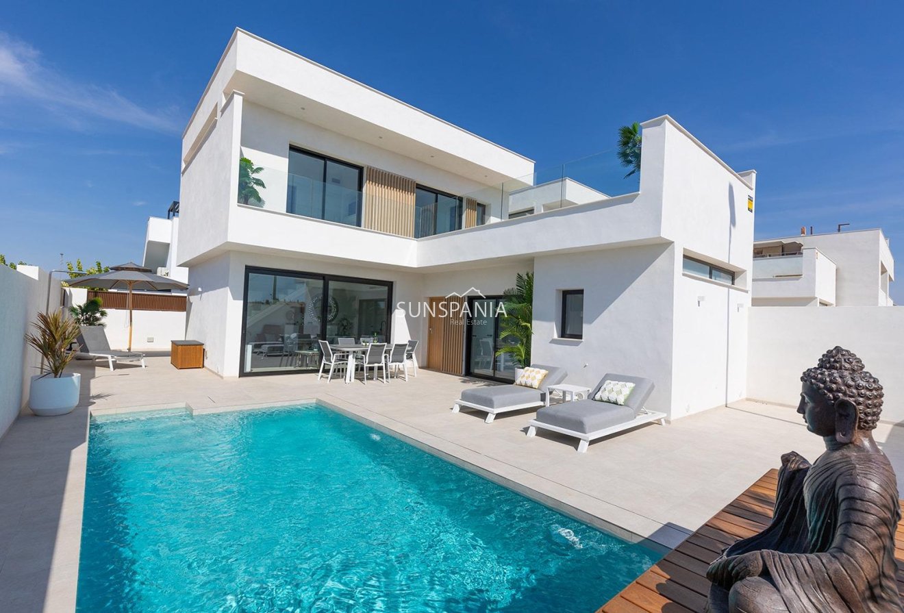 Obra nueva - Chalet -
San Javier - Parque de los leones