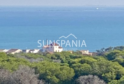 Obra nueva - Piso -
Guardamar del Segura - Centro