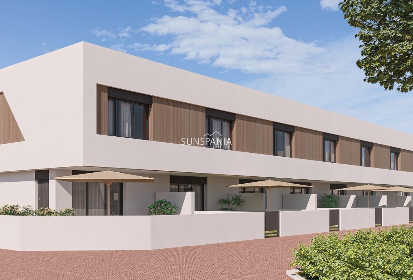 Obra nueva - Adosado -
Pilar de la Horadada - pueblo