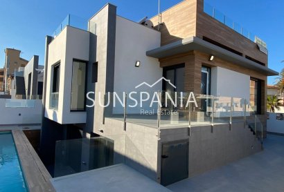 Nouvelle construction - Maison indépendante -
Torrevieja - La Mata Pueblo
