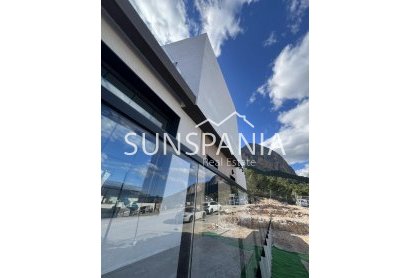 Obra nueva - Adosado -
Polop - PAU1