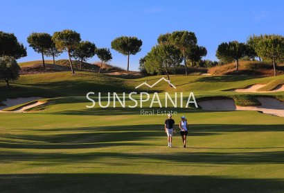 Obra nueva - Chalet -
Orihuela - Las Colinas Golf
