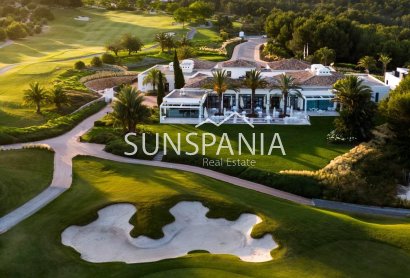 Obra nueva - Chalet -
Orihuela - Las Colinas Golf